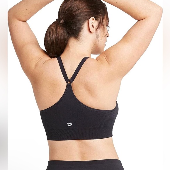 NWT All in Motion Women's Medium Support Seamless
Cami Sports Bra in Black - Picture 2 of 3